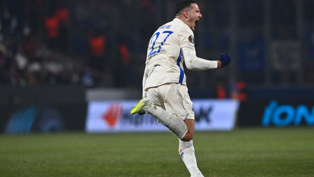 Uma parede derrubada por míssil de um FC Porto com Gul(a) europeia