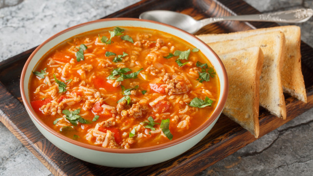 Quentinho e à portuguesa! Receita (caseira) do arroz de tomate cremoso