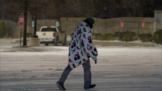 Forte tempestade de inverno nos EUA ameaça transportes e rede elétrica
