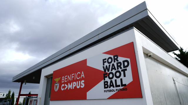Adeptos bloquearam acesso ao Benfica Campus. PSP já saiu do local