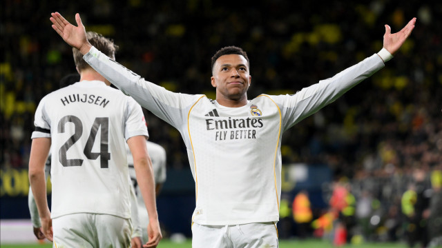 Atenção, Benfica. Real Madrid bate Villarreal com bis de Kylian Mbappé