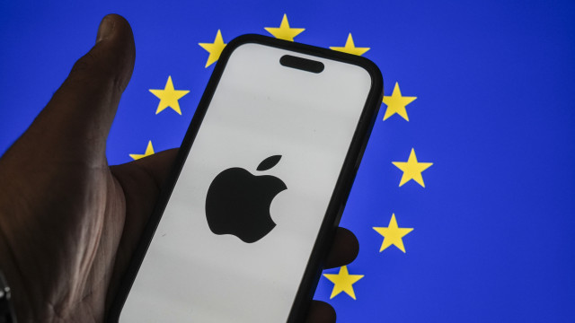 Comissão Europeia quer desculpa para investigar e multar, acusa Apple
