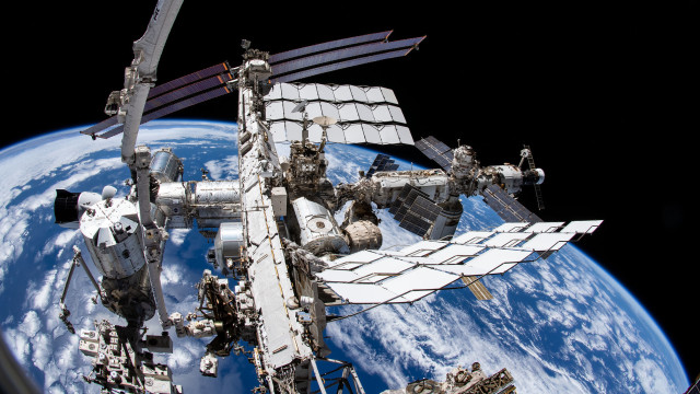 Nunca a Estação Espacial Internacional esteve tão longe da Terra