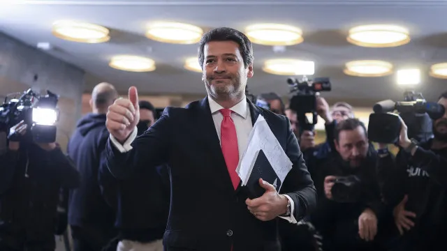 
                    Preços? Chega e PS discutem: 