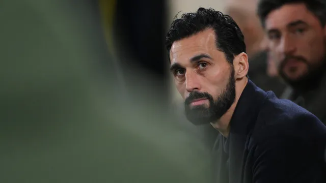 
                    Oficial: Arbeloa sucede a Marco Silva e é o novo treinador do Fulham
                