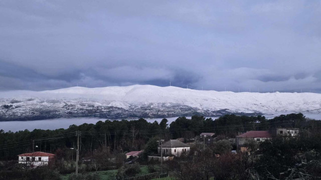 AO MINUTO: Mau tempo faz dois mortos; 