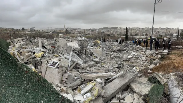 
                    Forças de Israel abateram a tiro jovem palestiniano na Cisjordânia
                