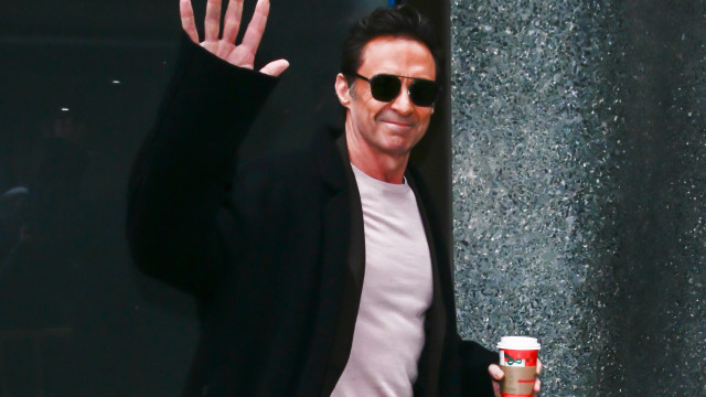 Hugh Jackman vive cantor que vê Neil Diamond para além do rótulo de um hit só