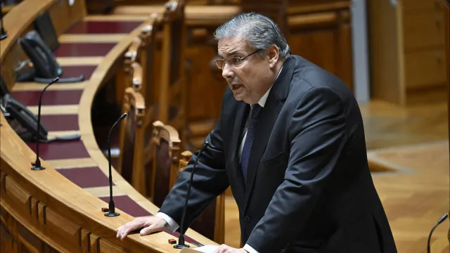 
                    Revisão constitucional 