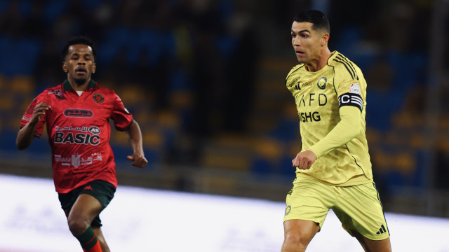 Cristiano Ronaldo e João Félix ajudam Al Nassr a pressionar… Rúben Neves