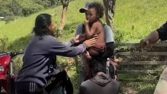 Menina encontrada em MG estava a 2 km do local em que desapareceu