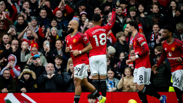 Final de 'loucos' em Old Trafford dá vitória ao United sobre o Fulham