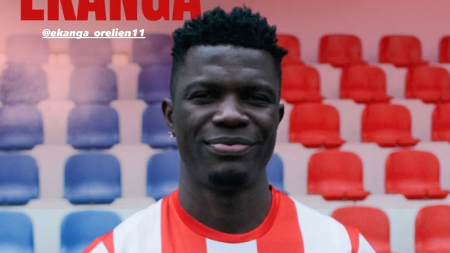Oficial: Estrela da Amadora empresta Ekanga Ondoa ao Vitória de Sernache