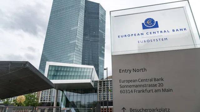 Irão. Empresas da zona euro preveem subida de custos de 5,8%