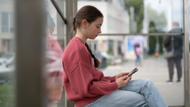 Espanha vai proibir redes sociais a menores de 16 anos