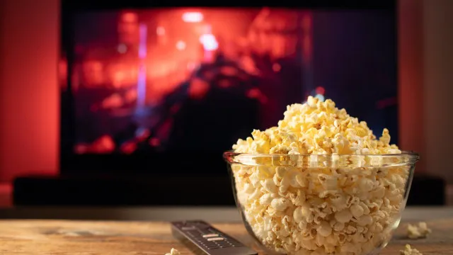 Prepare-se para a maratona: Netflix divulga principais novidades de julho