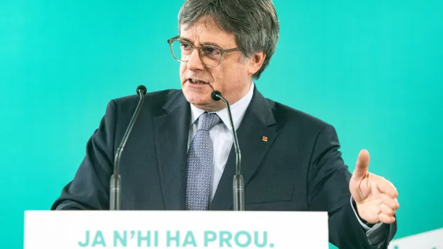 Puigdemont apresenta queixa a Bruxelas apÃ³s Espanha nÃ£o aplicar amnistia
