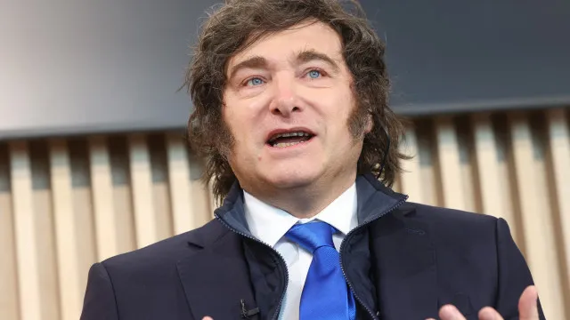 
                    Insultos ao povo argentino passam a ser fundamento para expulsão
                