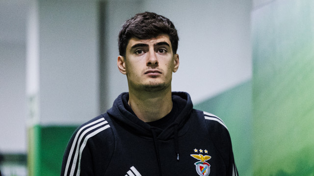 O que se passa com António Silva? Benfica arrasta renovação de contrato