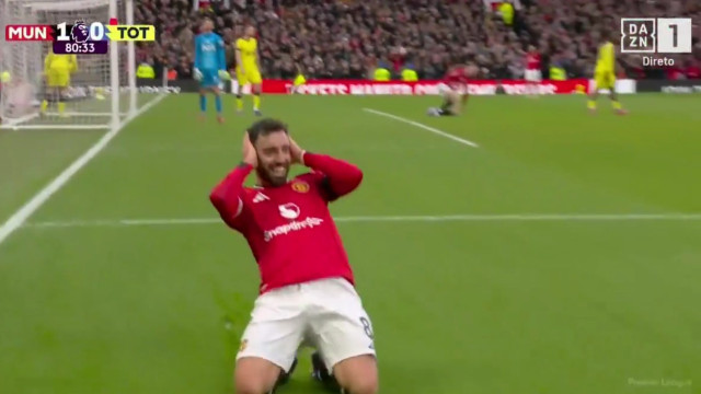 O golo de Bruno Fernandes que confirmou a 4.ª vitória seguida do United
