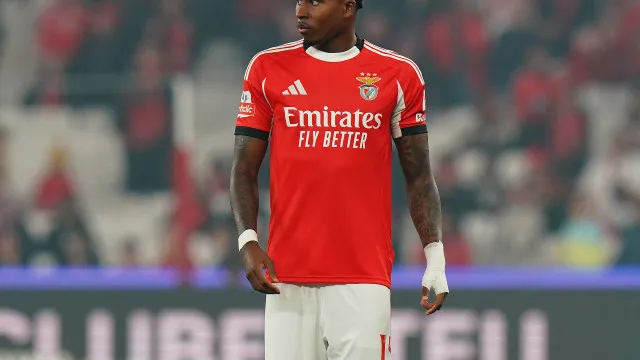 
                    Sidny explica saída do Benfica: 