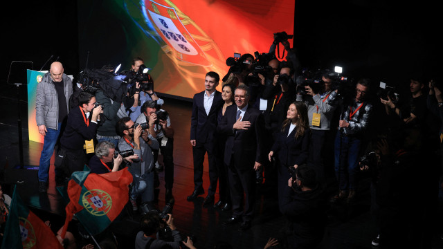 Seguro vence eleições e sai 