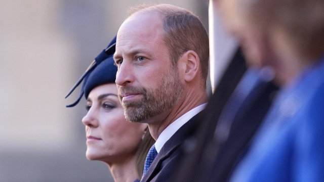 Príncipe William e Kate Middleton quebram silêncio sobre caso de Epstein