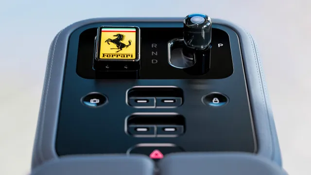 
                    Porque é que a Ferrari fez um carro elétrico do zero?
                