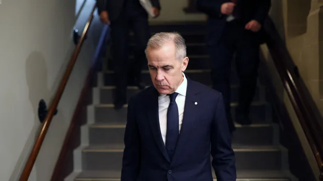 
                    Mark Carney critica hipótese de referendo separatista em Alberta
                