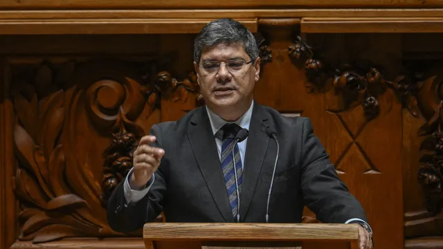 "A polícia é da República, não do Governo", lembra PS