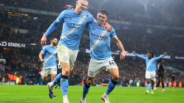 Manchester City 'destrói' Marco Silva com primeira parte de sonho