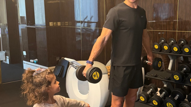 Georgina Rodríguez mostra amorosas imagens com Bella (CR7 também aparece)