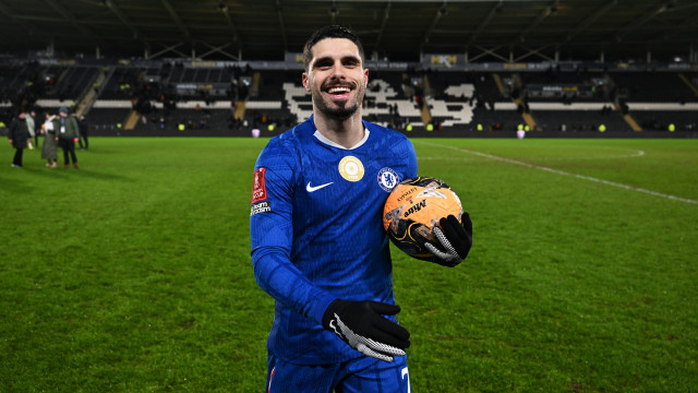Chelsea nos oitavos de final da Taça com 'show' de Pedro Neto