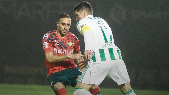 Golaços de parte a parte terminam com regresso do Moreirense às vitórias