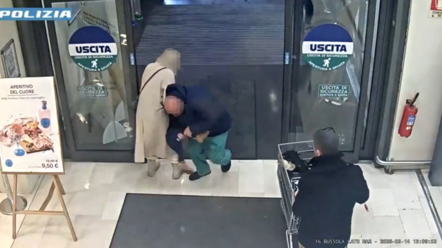 Vídeo mostra tentativa de sequestro de bebê em supermercado na Itália