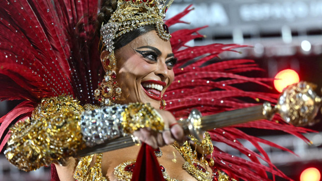 Juliana Paes retorna à Viradouro como rainha após 17 anos