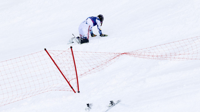 Imagens que pesam: Fugiu após falhar medalha olímpica e homenagem ao avô 