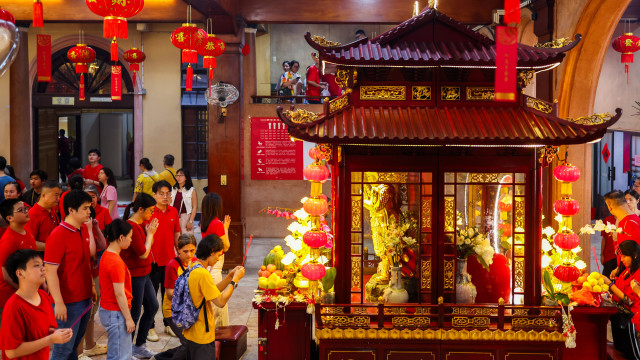 Milhões celebram Ano Novo chinês pela Ásia: As imagens dos festejos