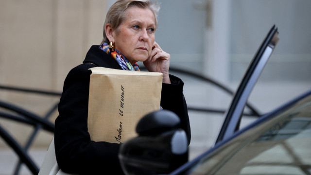 G7. Presidência francesa pede contributos sobre efeitos de IA em crianças