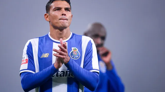 Oficial: Thiago Silva sai do FC Porto