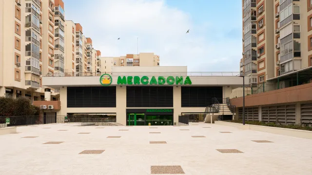 
                    Mercadona abre hoje novo supermercado em Portugal. É já a 74.ª loja
                