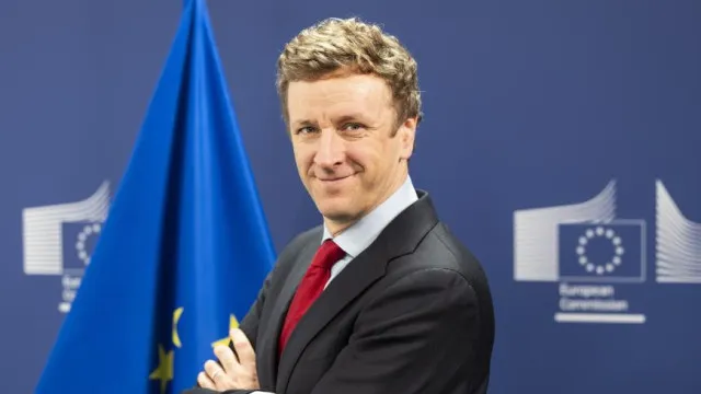 Bruxelas mantém contactos com Budapeste e Kyiv por causa do oleoduto