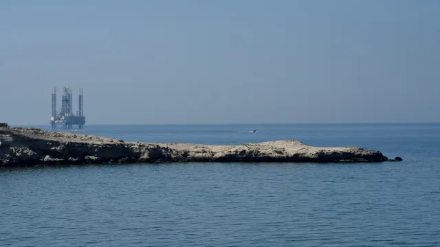 Teerão ataca bases dos Estados Unidos no Golfo Pérsico