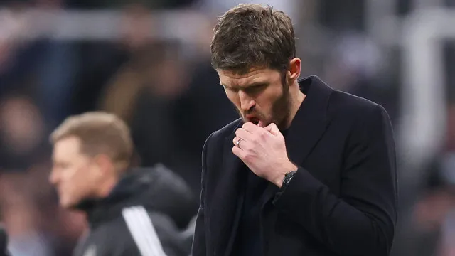 
                    O que deve... e não deve Carrick aprender com Ruben Amorim e Mourinho
                