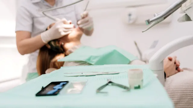 Nova carreira de dentista no SNS permitirÃ¡ contrataÃ§Ã£o estÃ¡vel