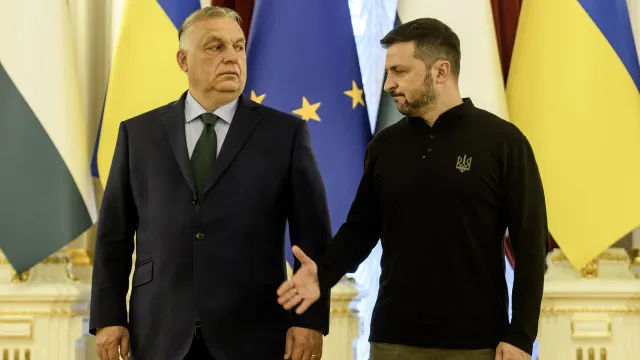 
                    Governo de Orbán devolve a Kyiv dinheiro e ouro confiscados
                