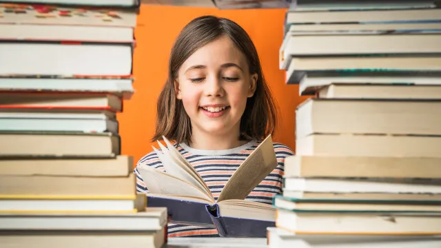 
                    Pequenas lições, grandes mulheres: 10 livros para ler em família este mês
                