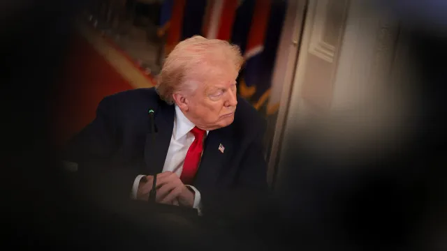 Trump insiste que urânio iraniano será "transferido para os EUA"