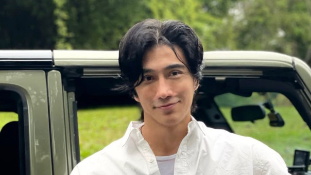 Modelo de 60 anos viraliza ao mostrar aparência jovem nas redes sociais