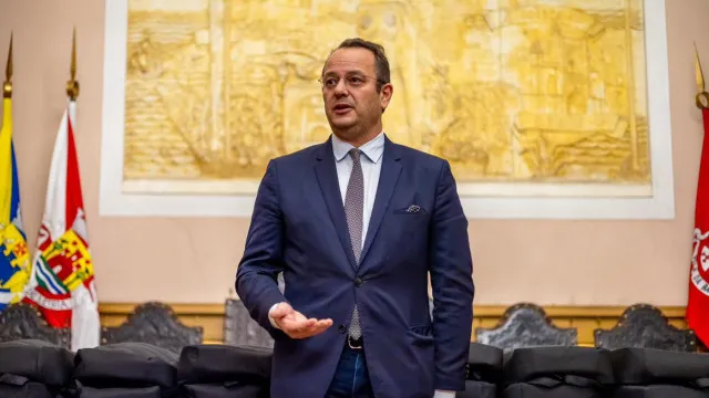 
                    Presidente da Câmara de Leiria pede ao Goveno mais empatia política
                